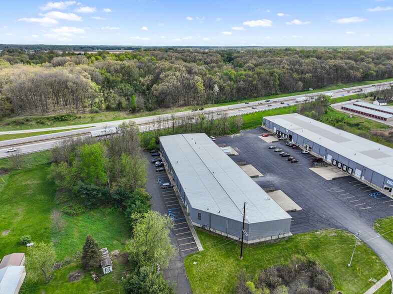 More Photos Of 10000 Miller Dr, Galesburg Service For Lease