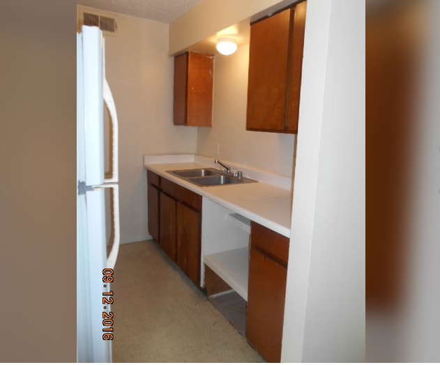 More Photos Of 511 Blake St, Texarkana Apartments For Sale