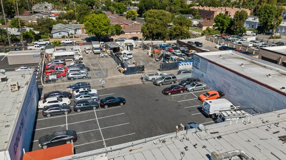 More Photos Of 19739-19749 Sherman Way, Canoga Park Storefront For Sale