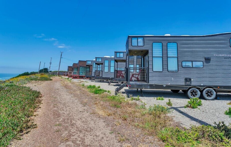 More Photos Of 2152 Olympic Way, Daly City Horse Stables For Sale