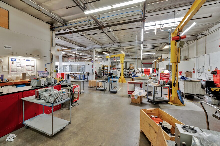 More Photos Of 1845 S Lewis St, Anaheim Manufacturing For Sale