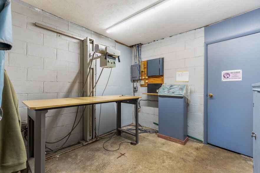 More Photos Of 1916 E St NW, Miami Medical For Sale