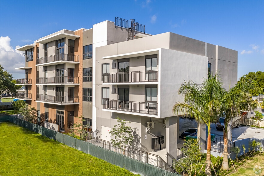Primary Photo Of 2479 Northeast 192 Street, Miami Apartments For Sale