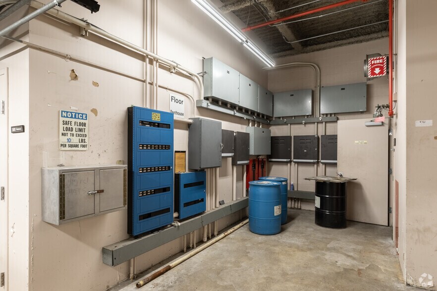 More Photos Of 480 Vantage Pt, Miamisburg Medical For Sale