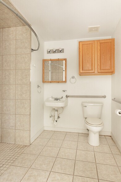 More Photos Of 104 E 5th St, Brady Office Residential For Sale