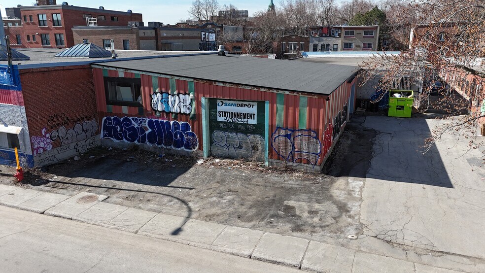 More Photos Of 4278 St Frontenac, Frontenac Auto Repair For Sale