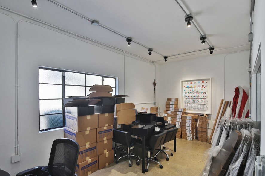 More Photos Of 2217-2219 Main St, Santa Monica Loft Creative Space For Lease