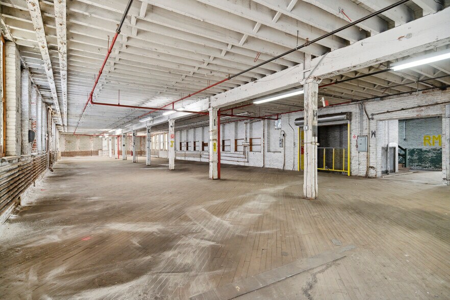 More Photos Of 2916 Weikel St, Philadelphia Warehouse For Sale