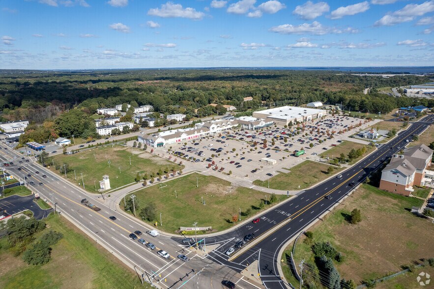 More Photos Of Post Rd, North Kingstown Unknown For Lease