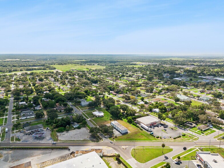 More Photos Of 11 W Magnolia St, Davenport Warehouse For Sale