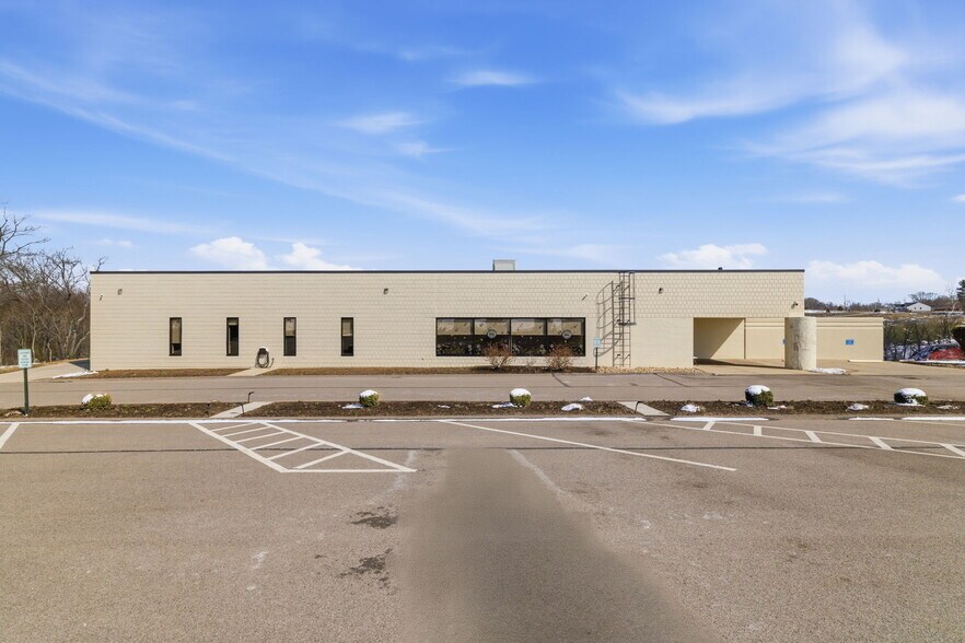More Photos Of 221 Russellton Dorseyville Rd, Cheswick Medical For Lease