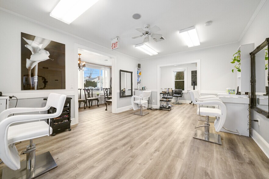 More Photos Of 118 Columbus Ave, Valhalla Office Residential For Lease