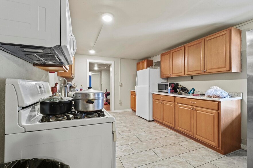 More Photos Of 932 Prospect Ave, Scranton Apartments For Sale