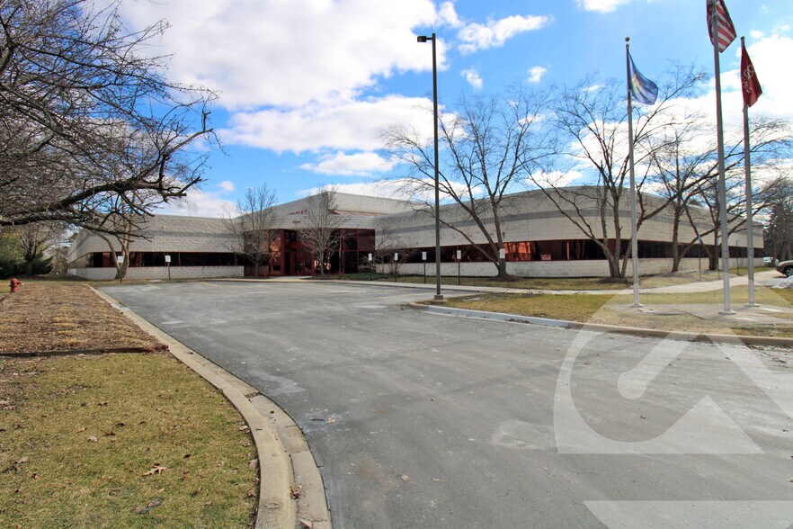 Primary Photo Of 23227 Commerce Dr, Farmington Warehouse For Sale