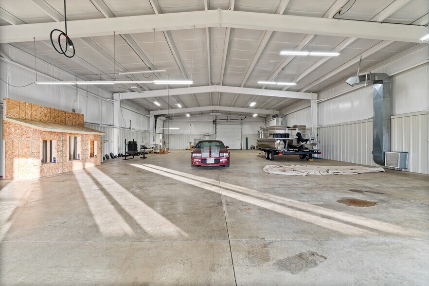 More Photos Of 8028 Newark Rd, Mount Vernon Industrial For Sale