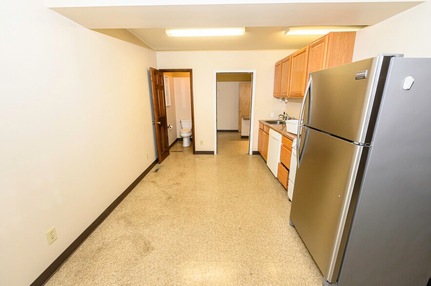 More Photos Of 2500 Brewerton Rd, Mattydale Office Residential For Lease