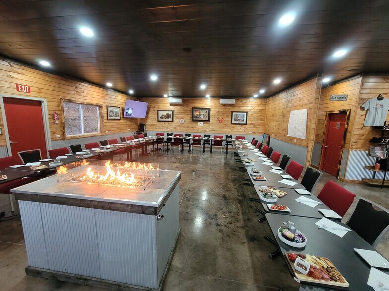 More Photos Of 9559 Co 5440 Rd rd, Ozone Restaurant For Sale