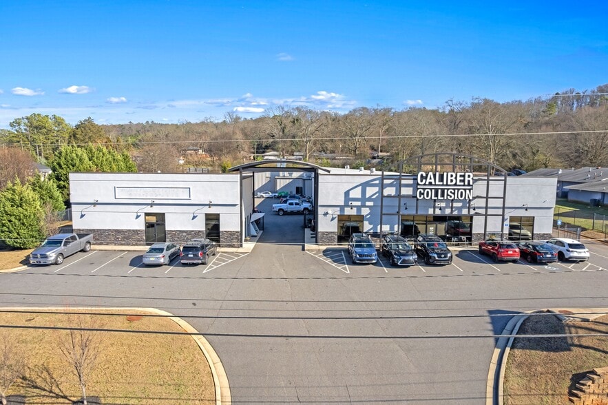 More Photos Of 118 S Morningside Dr, Cartersville Auto Repair For Sale