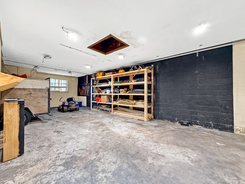 More Photos Of 64 Dewey St, Worcester Office For Sale
