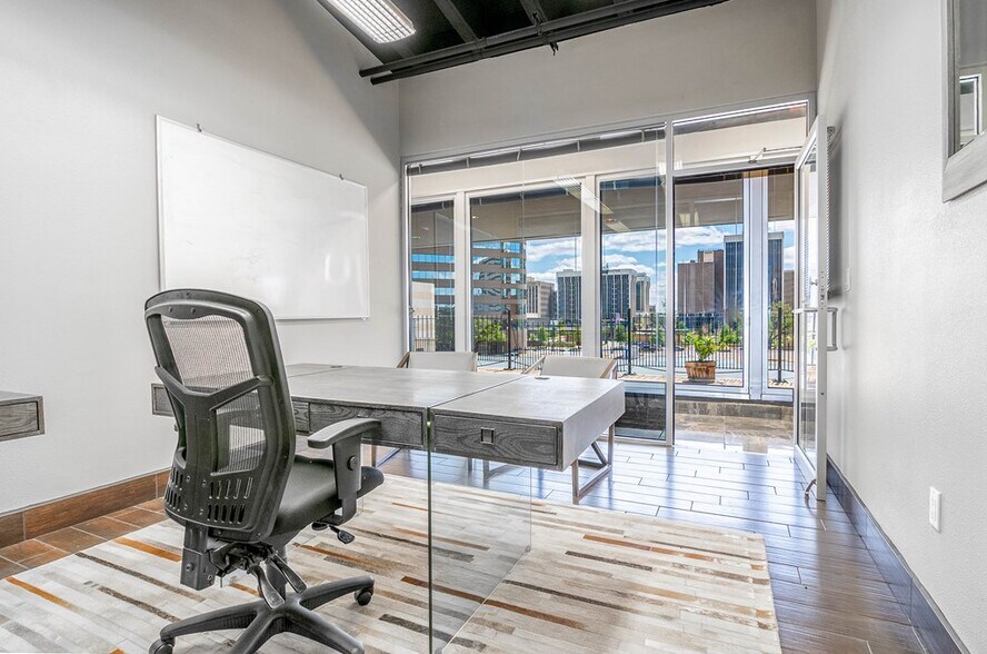 More Photos Of 200 W Illinois Ave, Midland Office For Sale