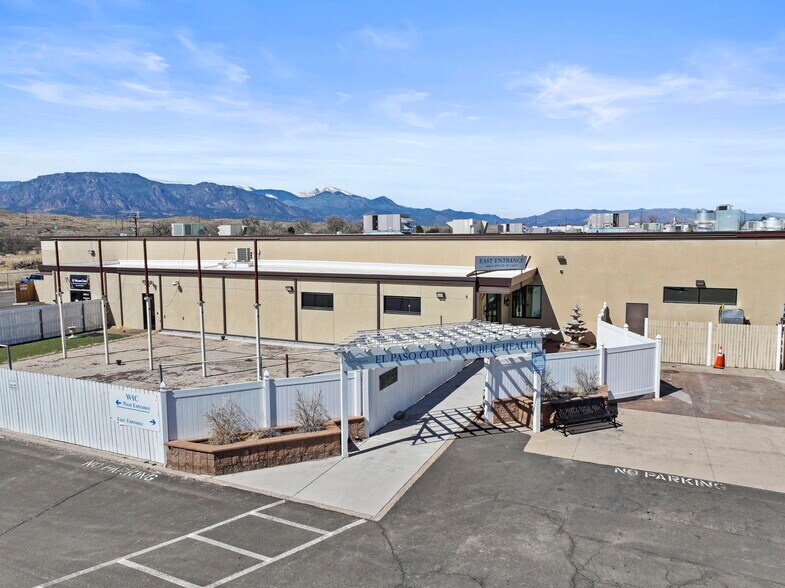 More Photos Of 6436 S Hwy 85-87, Colorado Springs General Retail For Sale