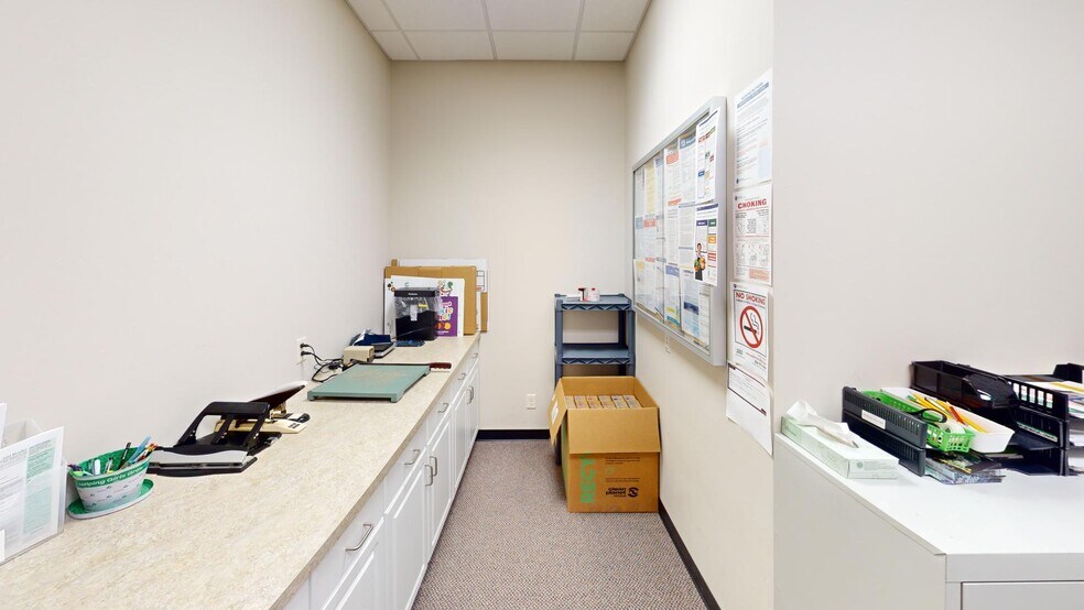 More Photos Of 1170 E Pershing Rd, Decatur Office For Sale