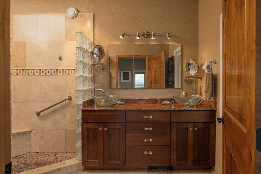 More Photos Of 6831 Orchid Dr, Salcha Specialty For Sale