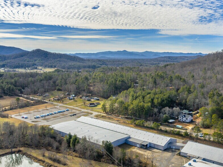 More Photos Of 111 Old Bee Tree Rd, Swannanoa Warehouse For Lease