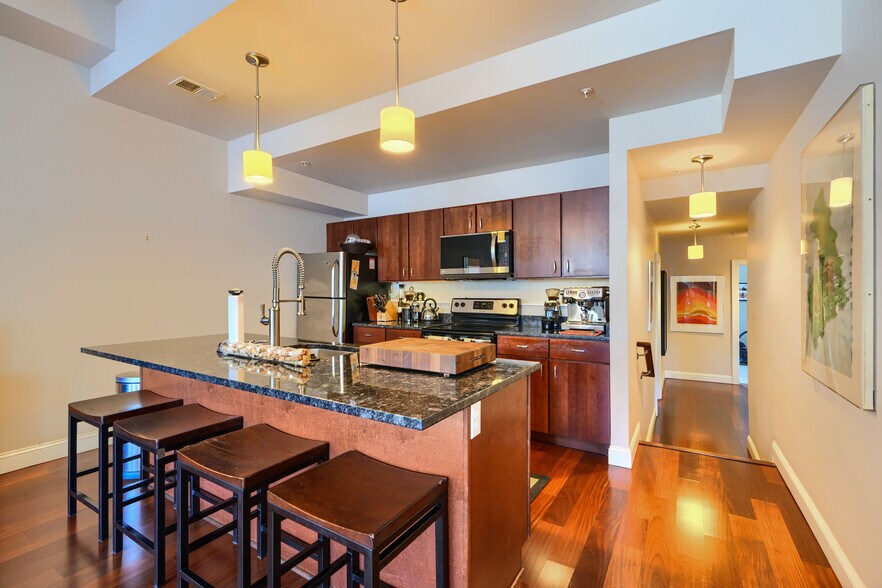 More Photos Of 1025 St. Paul St, Baltimore Apartments For Sale