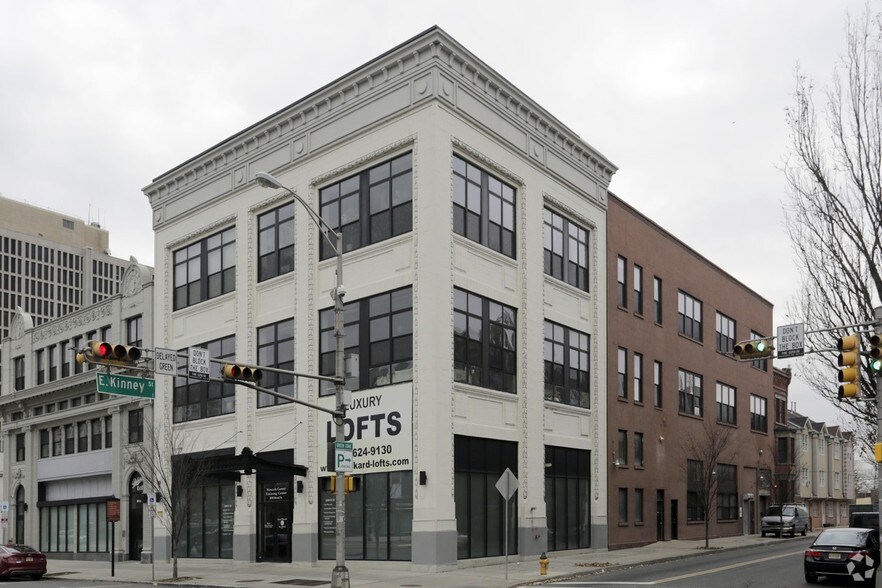 More Photos Of 1002-1008 Broad St, Newark Apartments For Lease