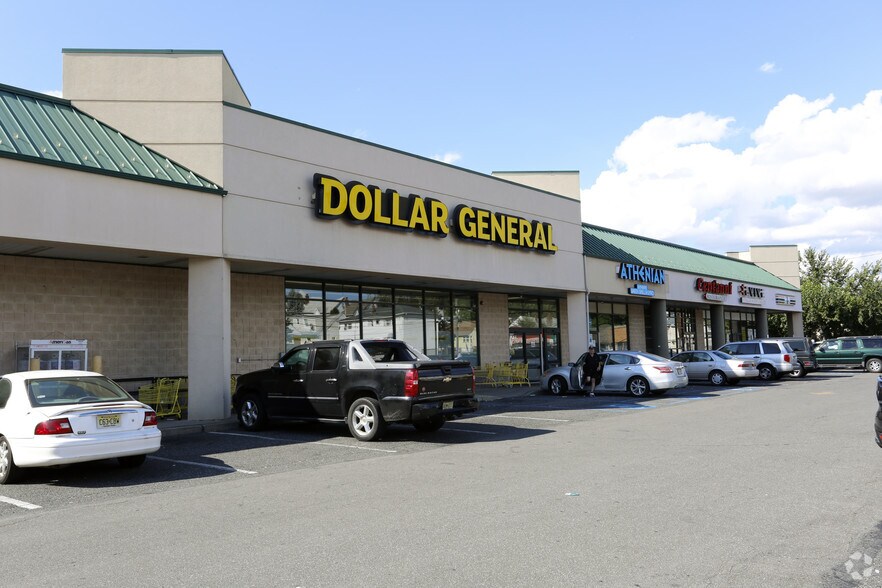 More Photos Of 11-35 River Rd, North Arlington Storefront For Lease
