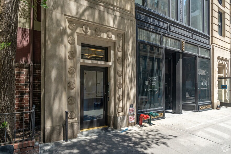 More Photos Of 25 E 21st St, New York Apartments For Lease