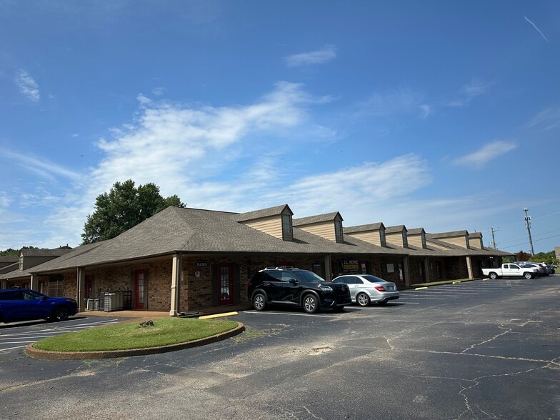 More Photos Of 5501 Winchester Rd, Memphis Office Residential For Sale