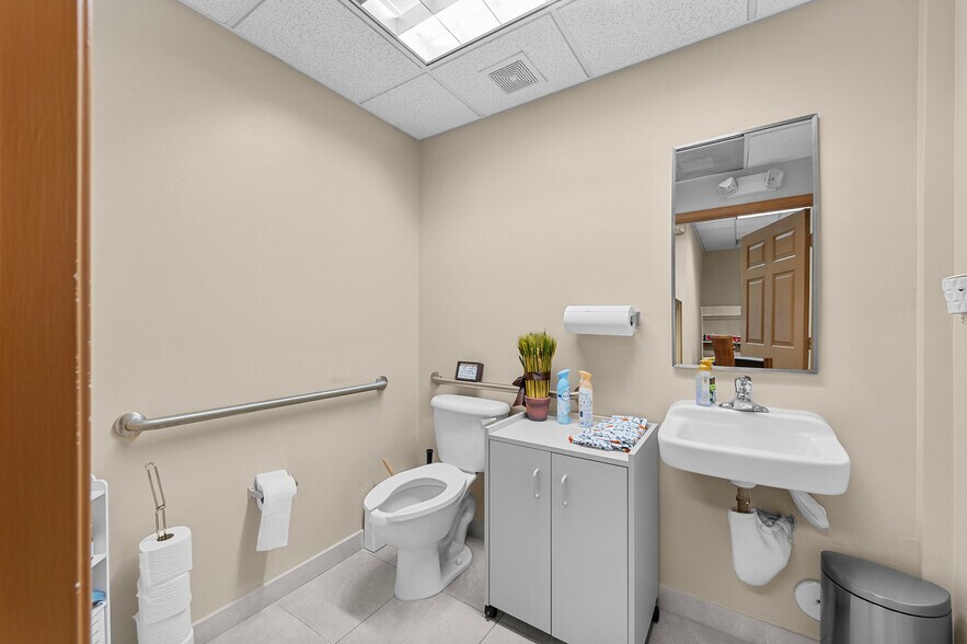 More Photos Of 11780 W Sample Rd, Coral Springs Office For Sale