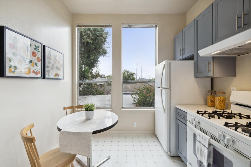 More Photos Of 1820 3rd St, Alameda Apartments For Sale