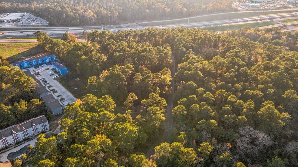 More Photos Of 844 Interstate 45, Huntsville Land For Lease