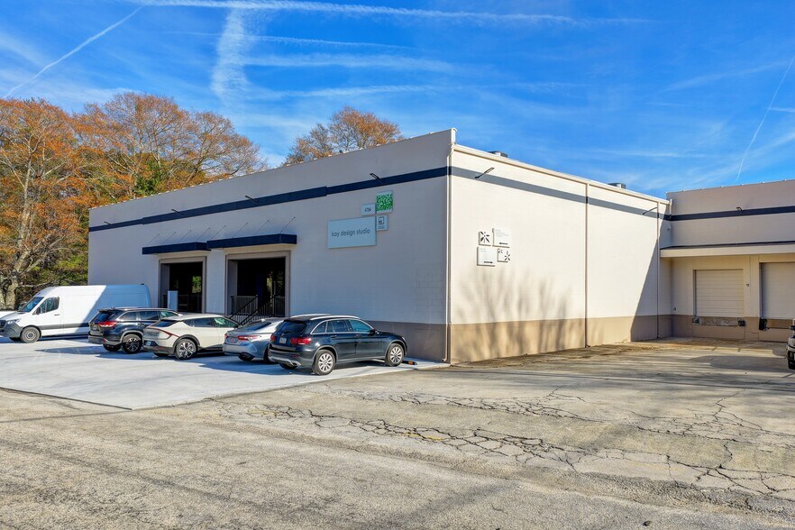 More Photos Of 4784 Cantrell Rd, Flowery Branch Warehouse For Sale