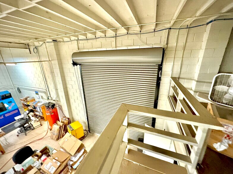 More Photos Of 1166 Independence Ave, Mountain View Warehouse For Lease