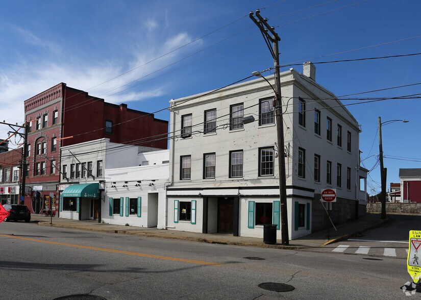 More Photos Of 341-347 Bank St, New London Storefront Retail Residential For Lease