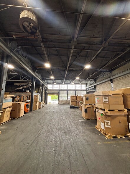More Photos Of 6225 State Rd, Philadelphia Warehouse For Lease