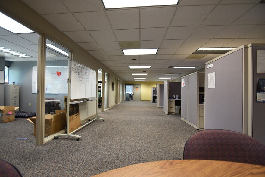 More Photos Of 1701 38th St S, Fargo Office For Lease
