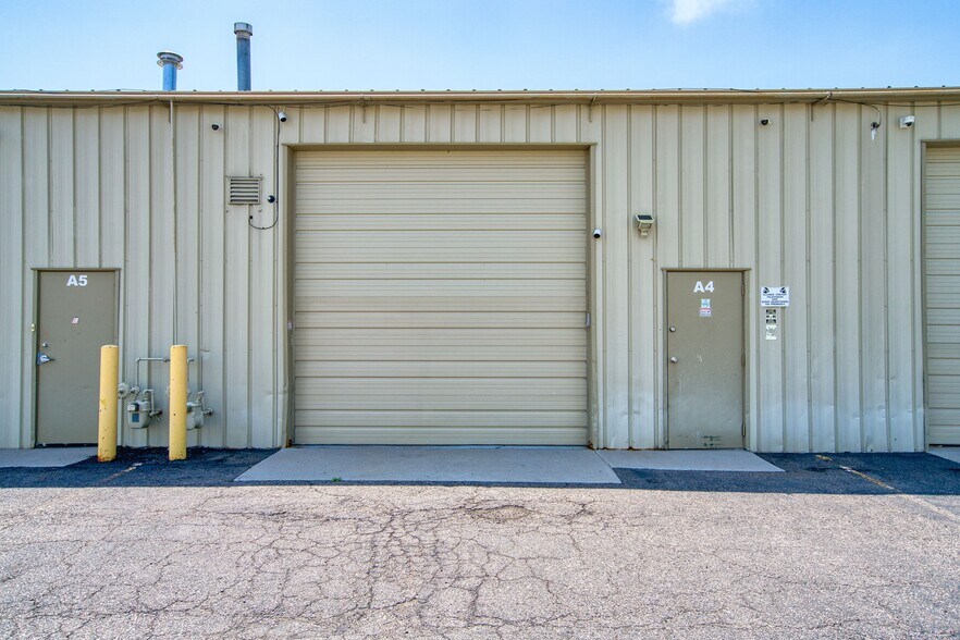 More Photos Of 851 E Hwy 224, Denver Warehouse For Sale