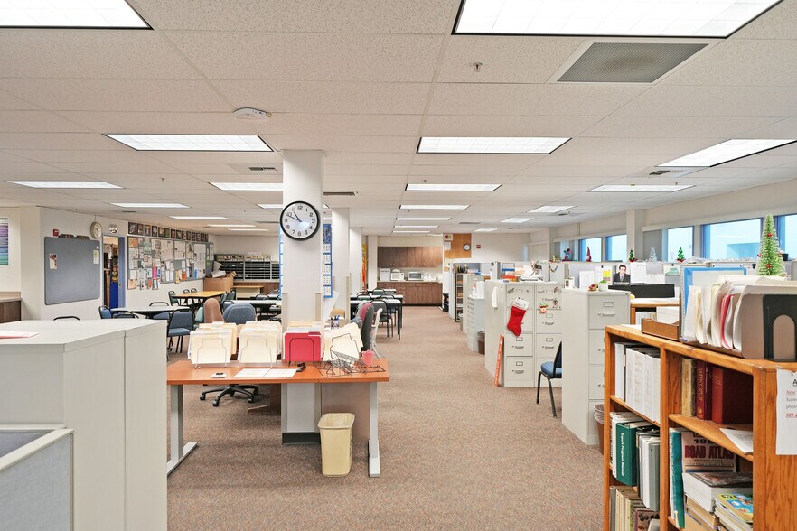 More Photos Of 21 N 1st Ave, Yakima Office For Sale