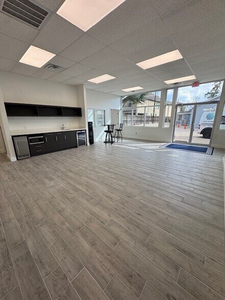 Primary Photo Of 7720 Westview Dr, Houston Office For Lease