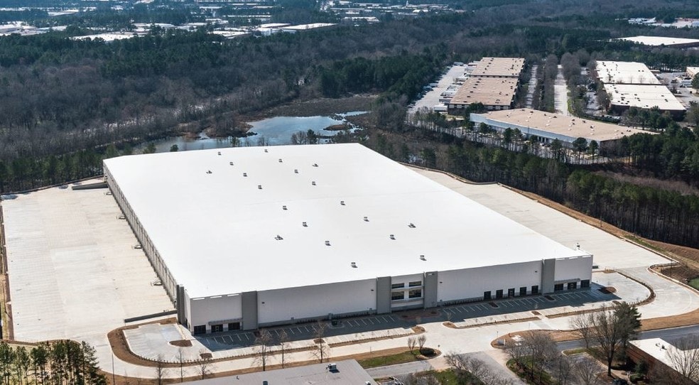More Photos Of 240 The Bluffs NW, Austell Distribution For Lease