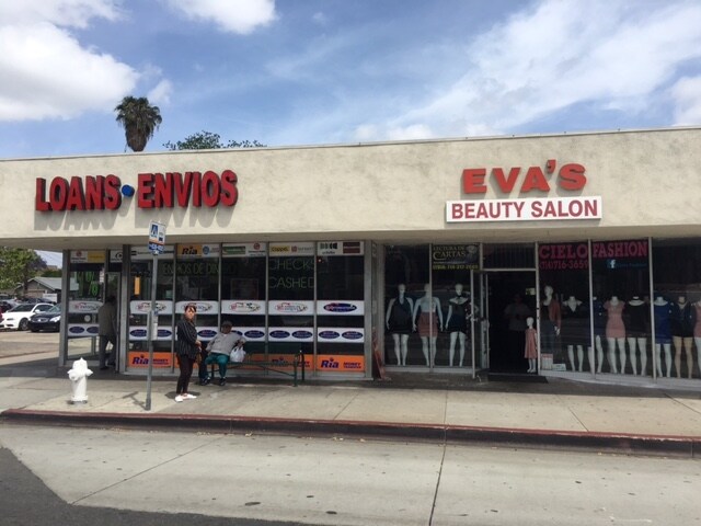 More Photos Of 1423-1425 N Main St, Santa Ana General Retail For Sale
