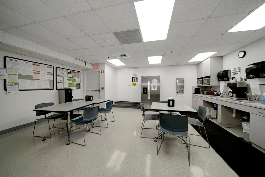 More Photos Of 12095 NW 39th St, Coral Springs Warehouse For Sale