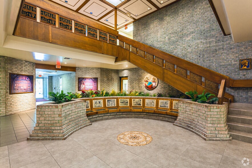 More Photos Of 4400-4402 Vance Jackson Rd, San Antonio Office For Lease