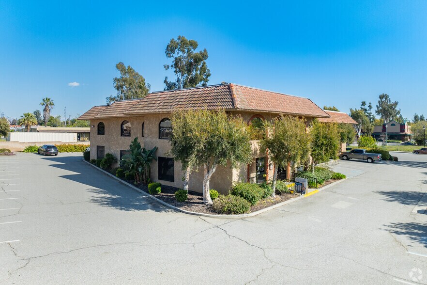 More Photos Of 425 W Bonita Ave, San Dimas Office For Lease