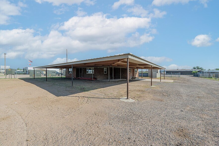 More Photos Of 1405 Garden City Hwy, Midland Office Residential For Sale